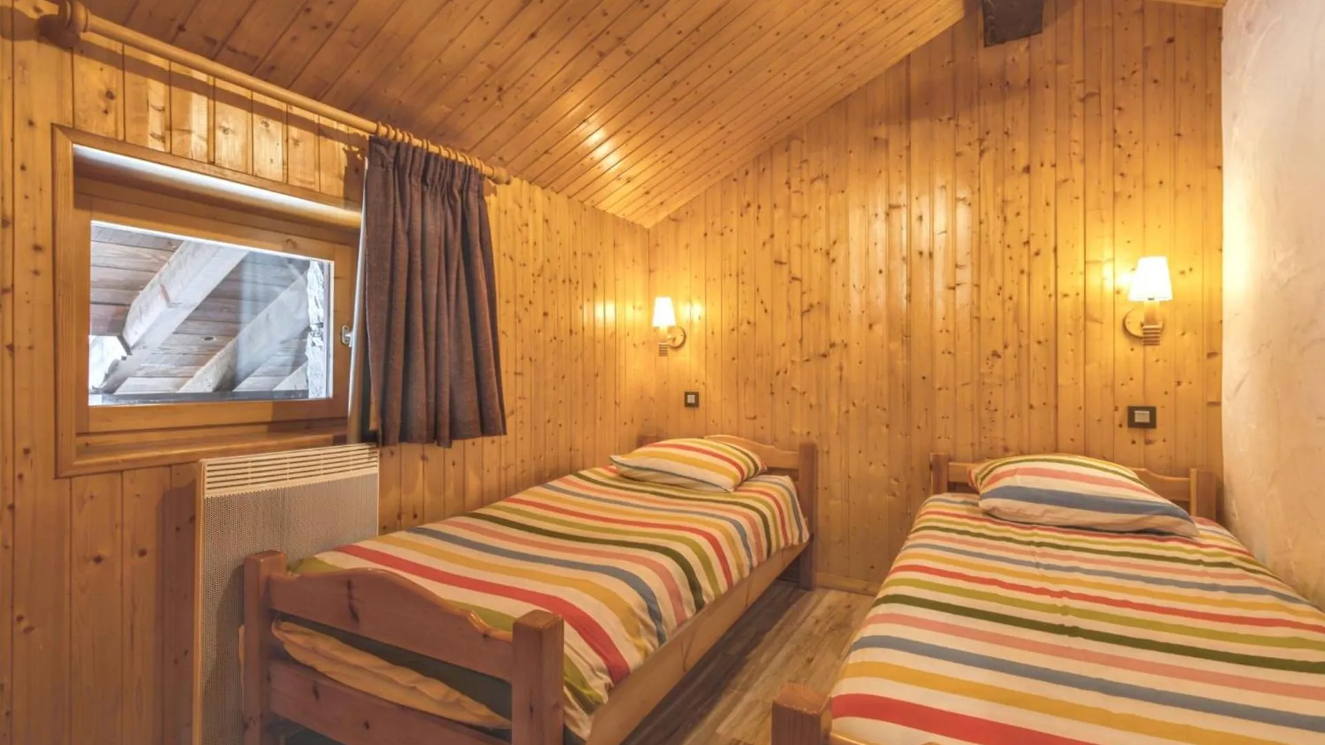 Chalet Chaleureux A Champagny-En-Vanoise Avec Jacuzzi La Plagne France