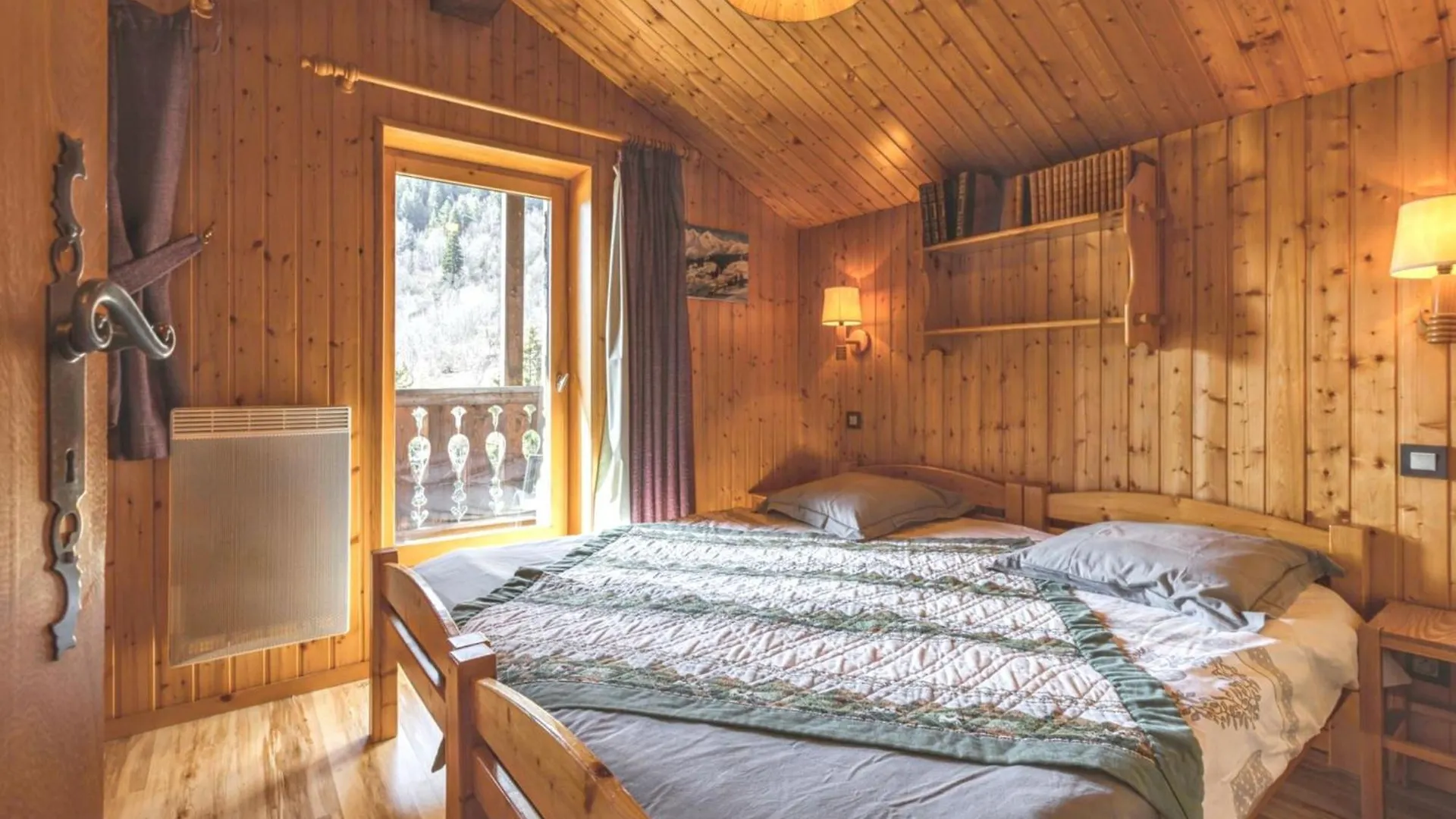 Chalet Chaleureux A Champagny-En-Vanoise Avec Jacuzzi La Plagne