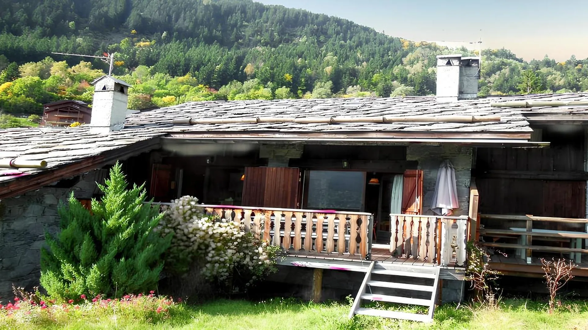 Chalet Chaleureux A Champagny-En-Vanoise Avec Jacuzzi La Plagne